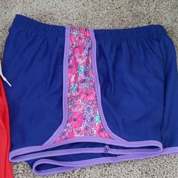 2 pair Krass & Co shorts sz small - Picture 2 of 5